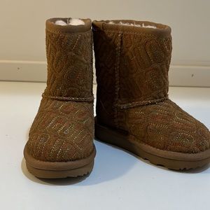Toddler Uggs !